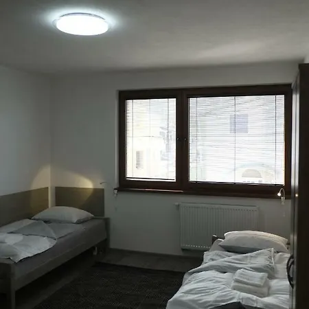 ***lucky 8 Guesthouse***