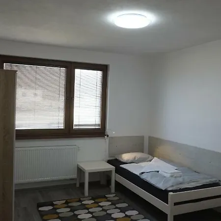 ***lucky 8 Guesthouse*** *