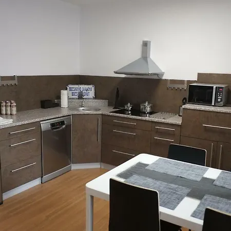 ***lucky 8 Guesthouse*** * Kösice