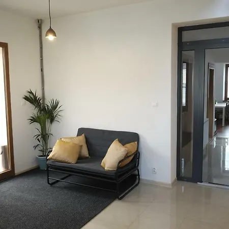 ***lucky 8 Guesthouse*** *
