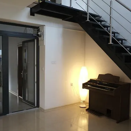 ***lucky 8 Guesthouse*** Gasthof *
